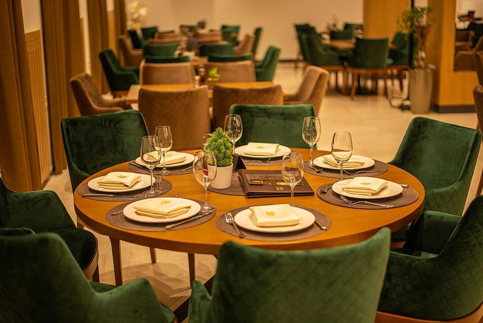 Hotel Požega エクステリア 写真
