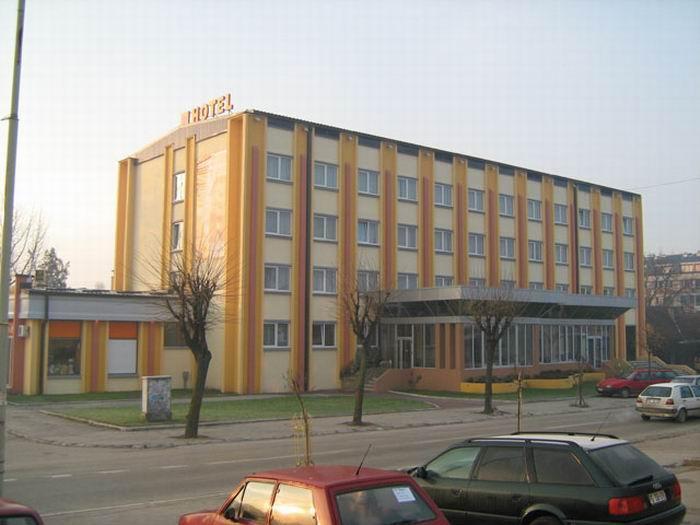 Hotel Požega エクステリア 写真